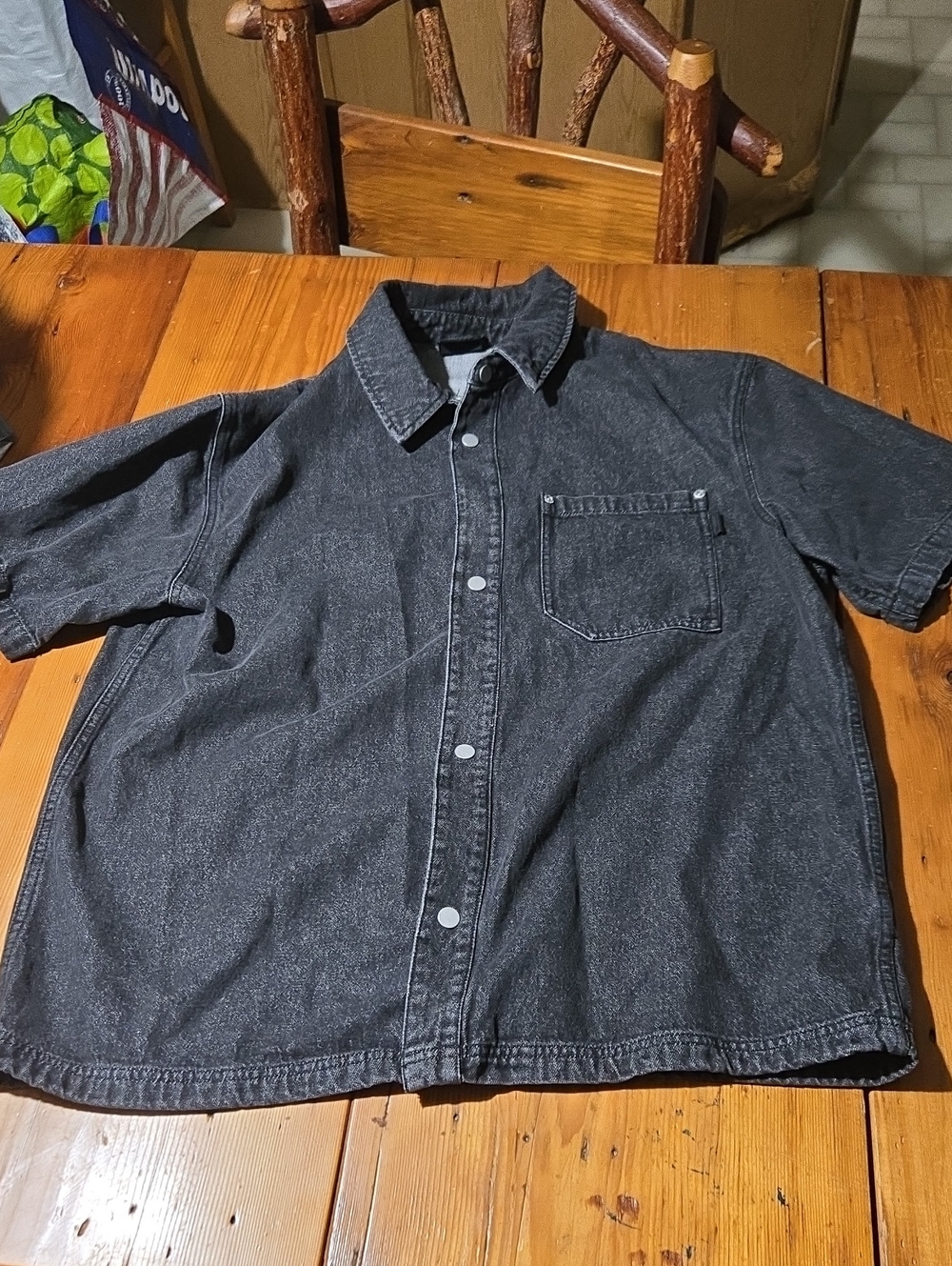 Jordan Black Short-Sleeve Denim Shirt Jacket. Sz L Snap Front Air Jordan Thick
